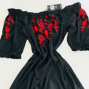 Embroidered off the shoulder dress (Black)